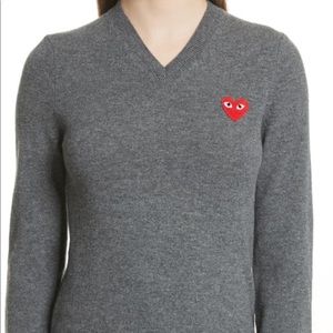 PLAY grey v neck sweater with heart